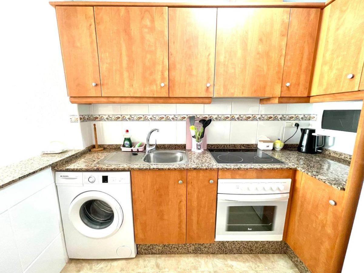 El Terremoto Apartment Torrevieja Esterno foto